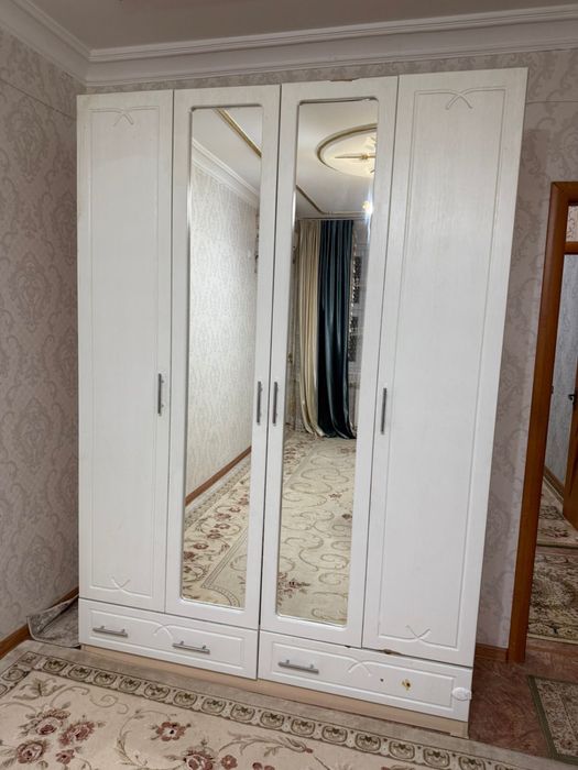 4 есікті шкаф, жақсы күйде
