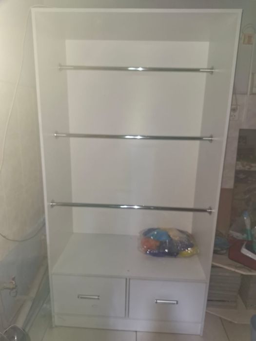 Шкаф, высота 180см, ширина 100см, с полками