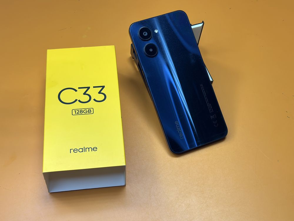 Телефон Realme c33