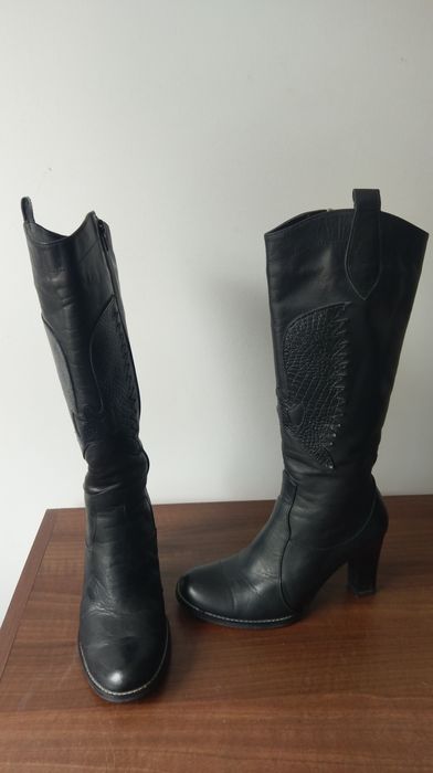 Incaltaminte 36-37, pret 40/150ron.