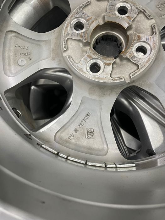 BU/U Diska Balon Onix GM 16R 4/100 Maxxis 195/55R16