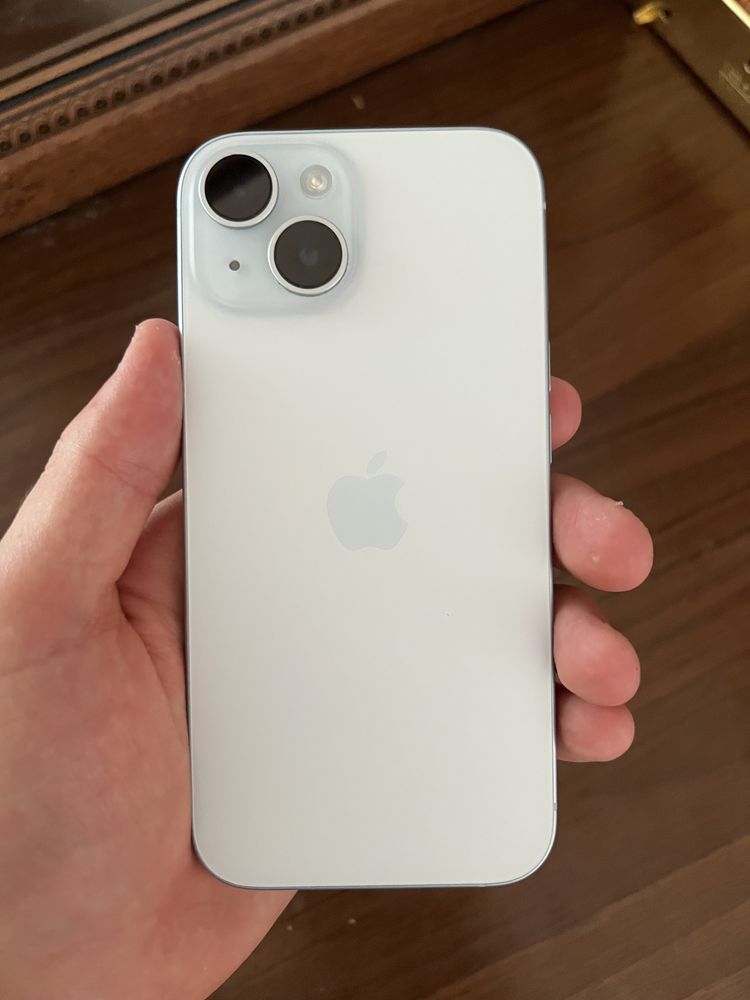 iPhone 15  sotiladi