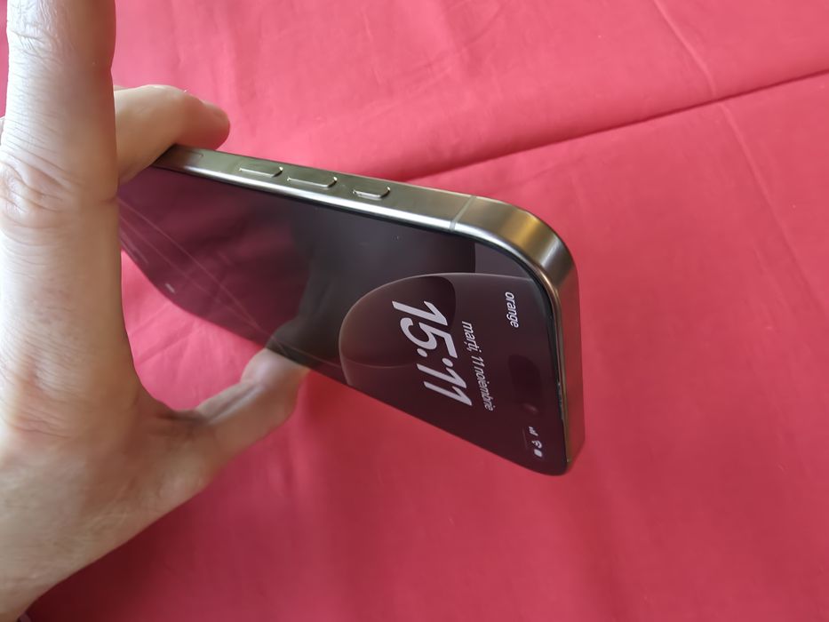 -Iphone 16Pro Max, ca Nou, 256Gb, 8Ram, bat: 100%- 165 cicluri incarca