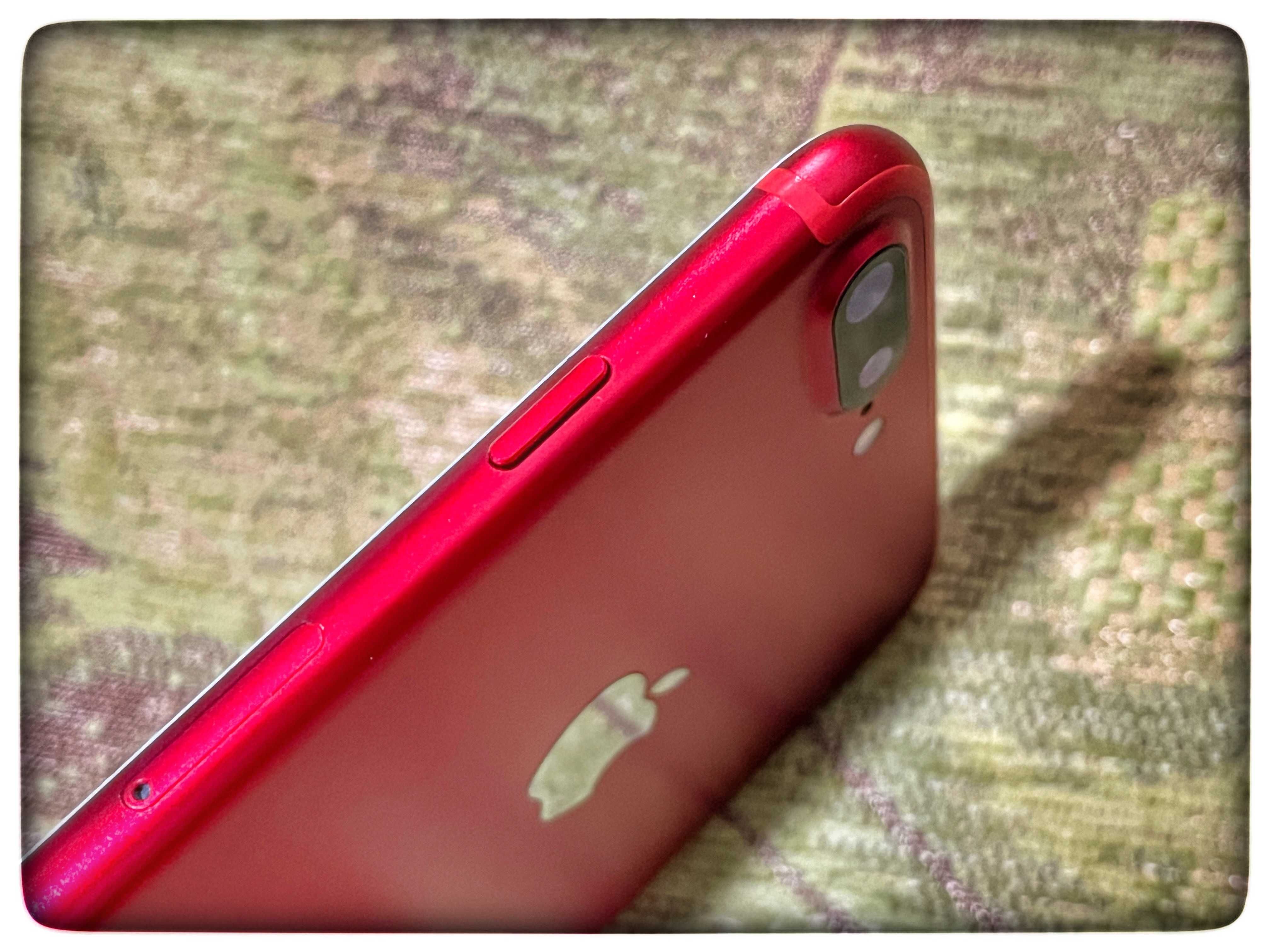 iPhone 7 Plus 128GB PRODUCT (RED) - Рядък и Стилен!