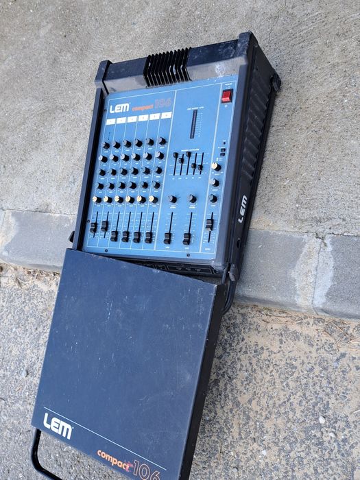 mixer cu amplificare   2x100 v