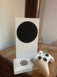 Vând xbox series s + maneta +cooler
