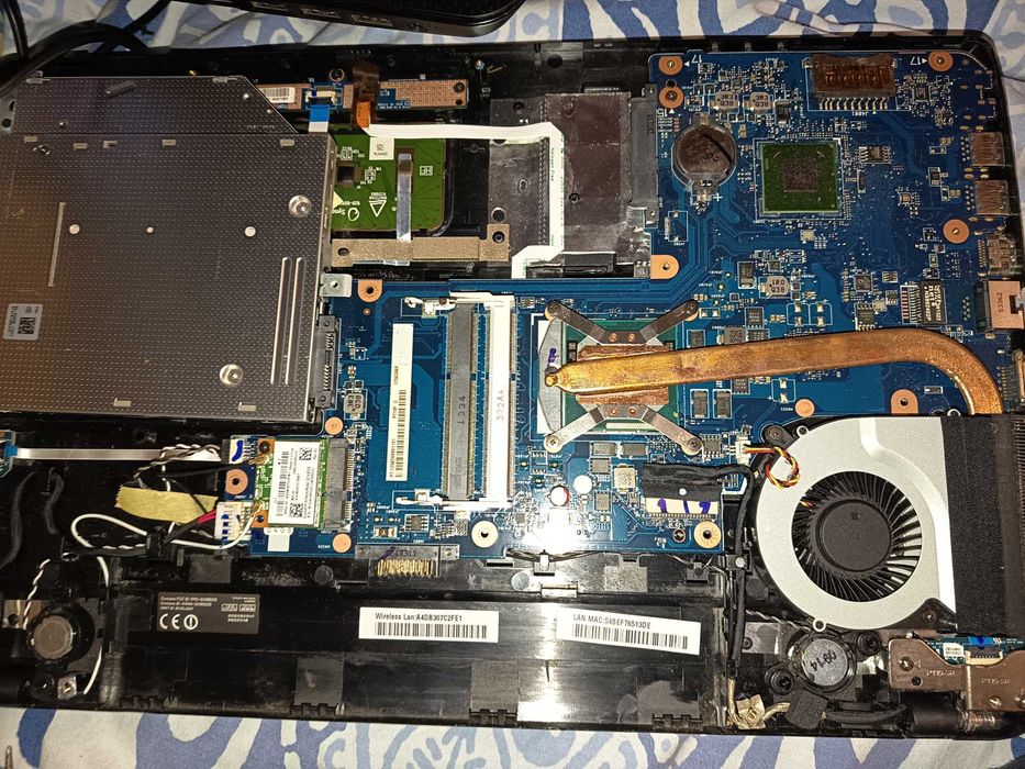 Placa baza laptop Toshiba Satellite Pro C50 + Core i3, carcasa gratis