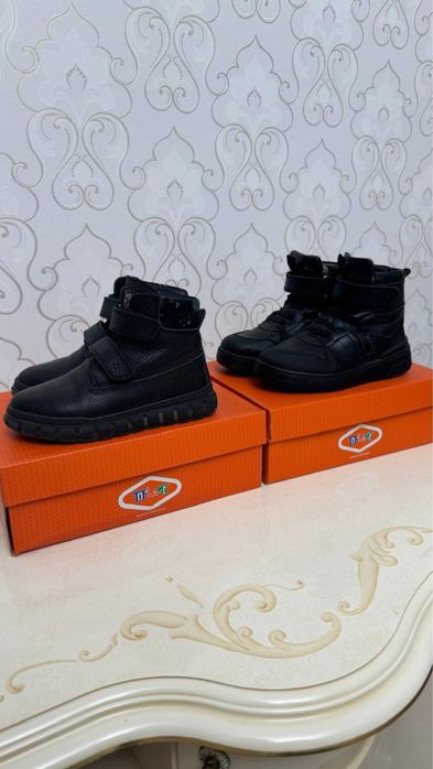 Продам демисезонные ботинки на мальчика Tiflani 29 размер