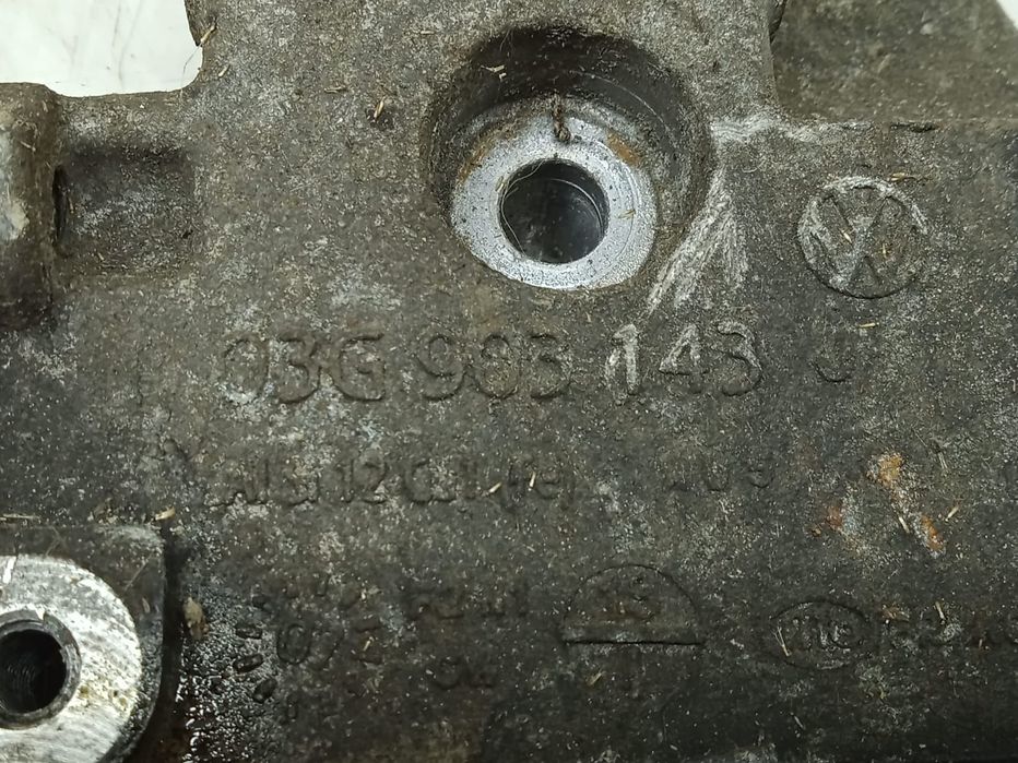 Suport accesorii 2.0 crd 03g903143 Jeep Compass 1  [din 2006 pana  20