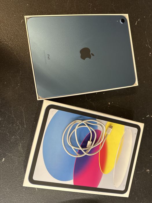 iPad 10th Generation (2022, Wi-Fi, 64GB) - Blue