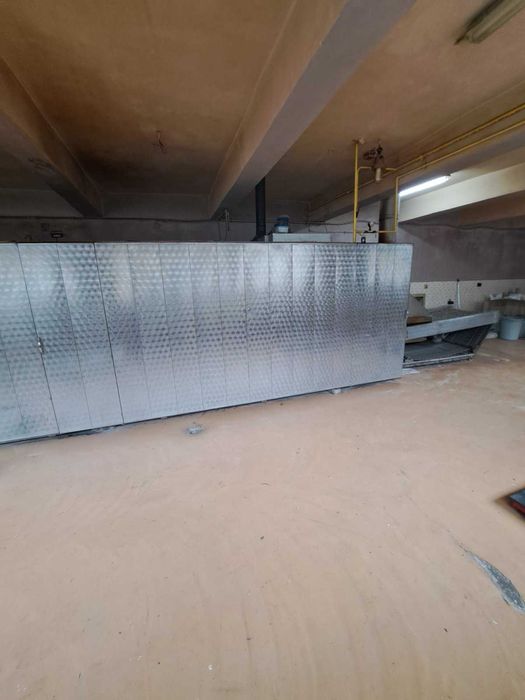 Пекарна машина за ядки и семена.