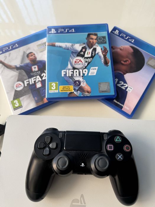 Плейстешън PS4 slim