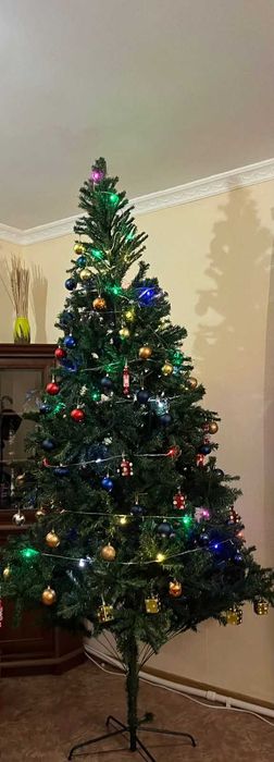 Продам искусственную елку
