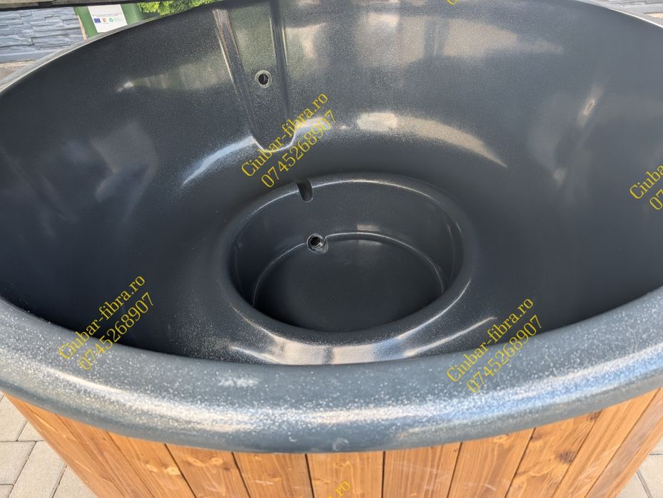 Ciubar din fibra cu jacuzzi si soba exterioara