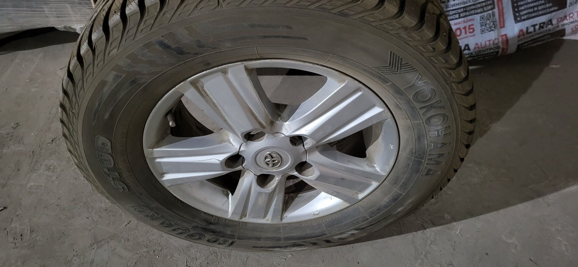 Продается диски с шинами (шипованные) YOKOHAMA Ice GUARD 285/60 R18