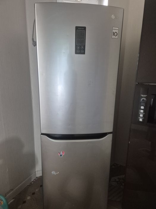 Продаётся Холодильник