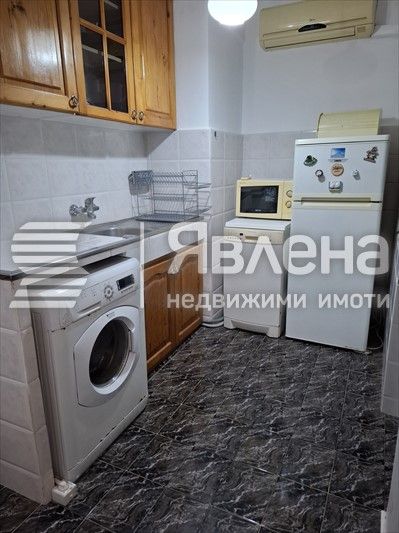 Дава се под наем Двустаен апартамент в Варна, Възраждане 1 - 48 кв.м за 306 € - Снимка #6