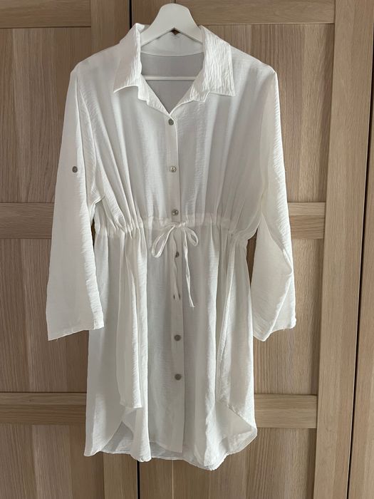 Бели рокли тип риза по 10 лв