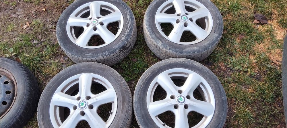 Vând jante aliaj 5x100 r15