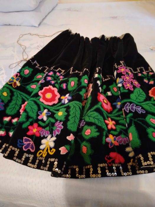 Costum popular original