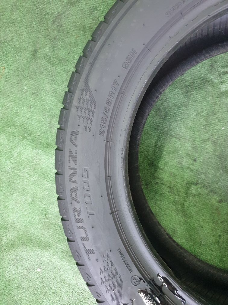 215 55 17 vara bridgestone