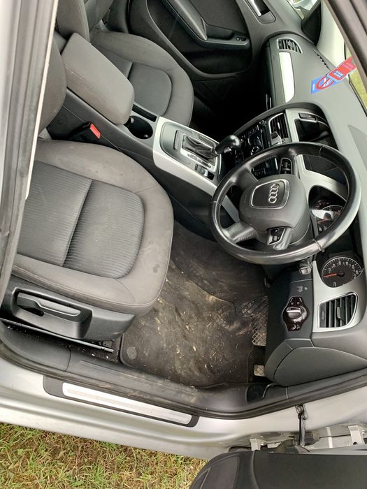 Dezmembrez audi a4 b8