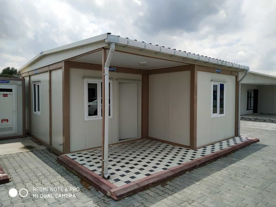 Vand case pe structura metalica din panouri sandwich termoizolante