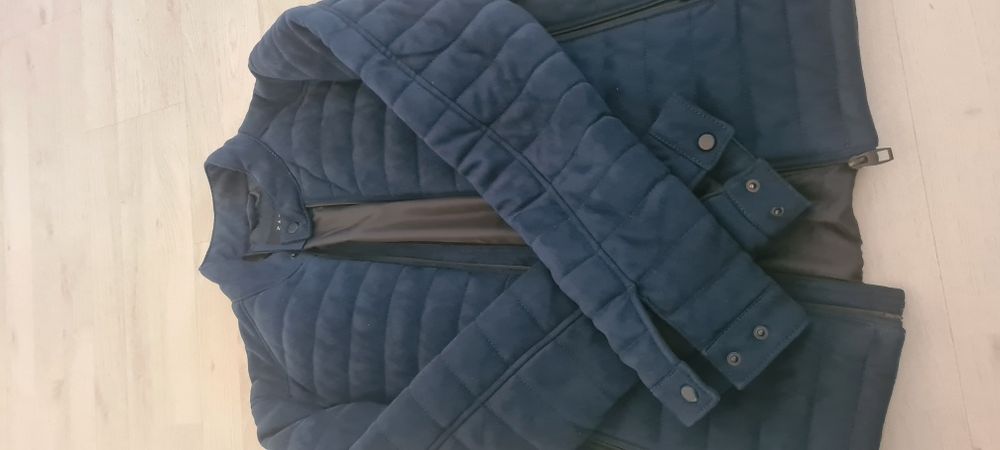 Geaca de piele întoarsă Zara