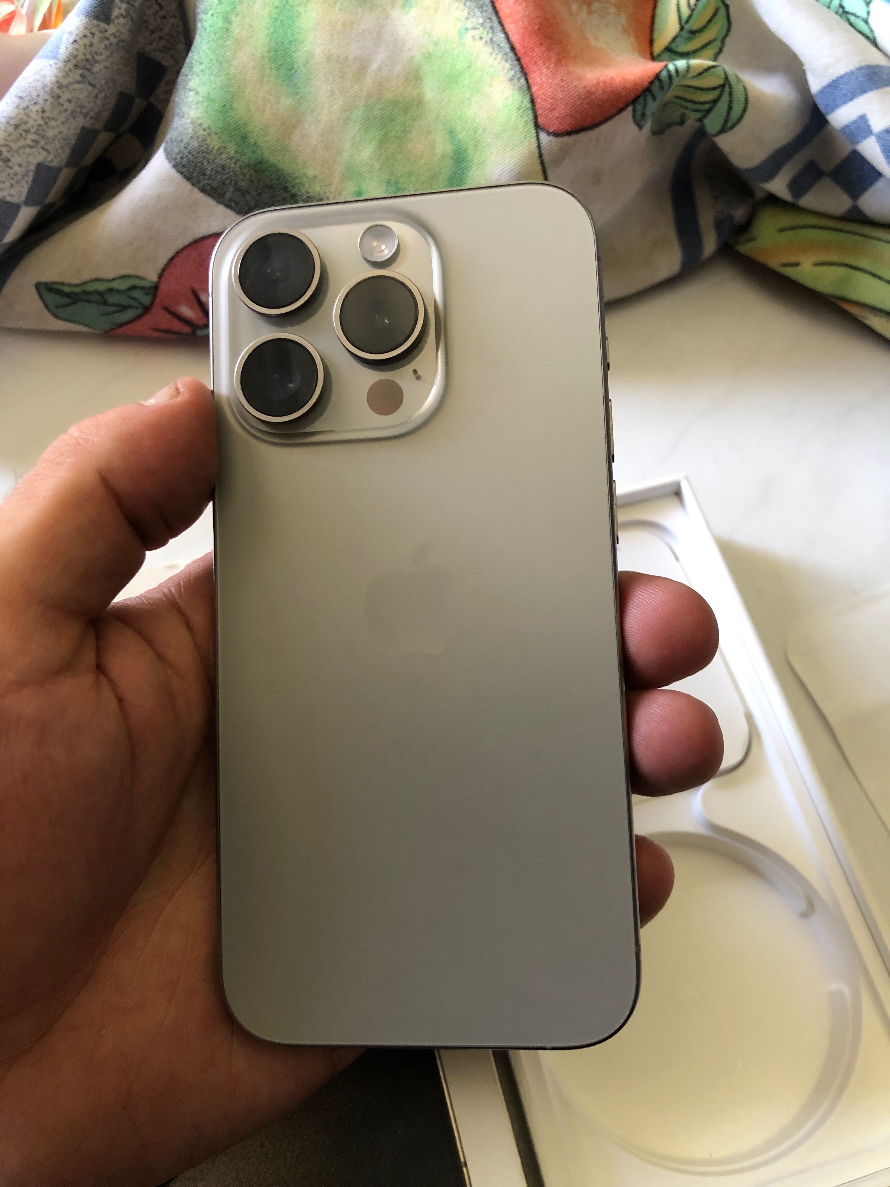 Iphone 15pro/128