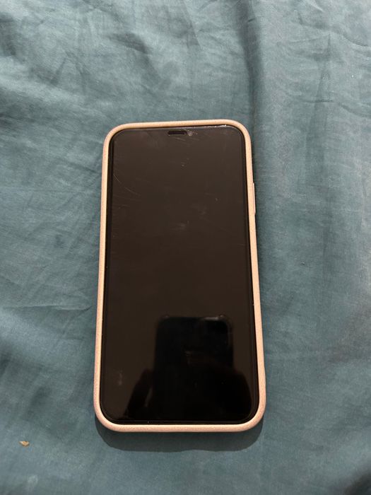 Айфон хр  без гаранти