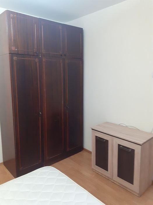 Închiriez apartament 2 camere etaj 1