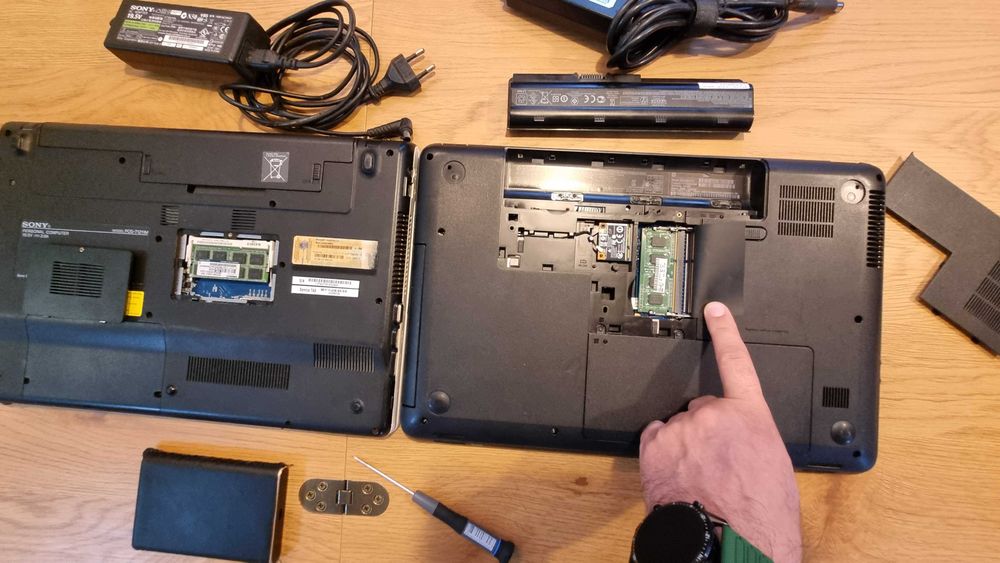 Pachet 3 Laptopuri SONY Vayo 7211M/HP 2000/ TREKSTOR C11B + 2TB CADOU