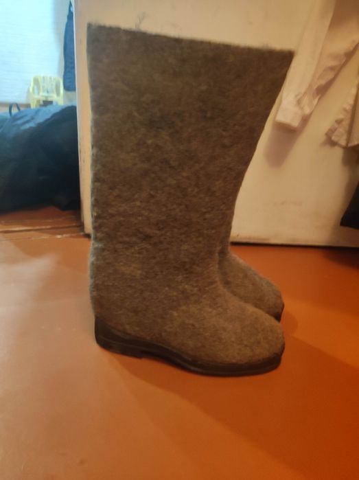 Продам валенки новые