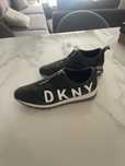 Дамски маратонки DKNY