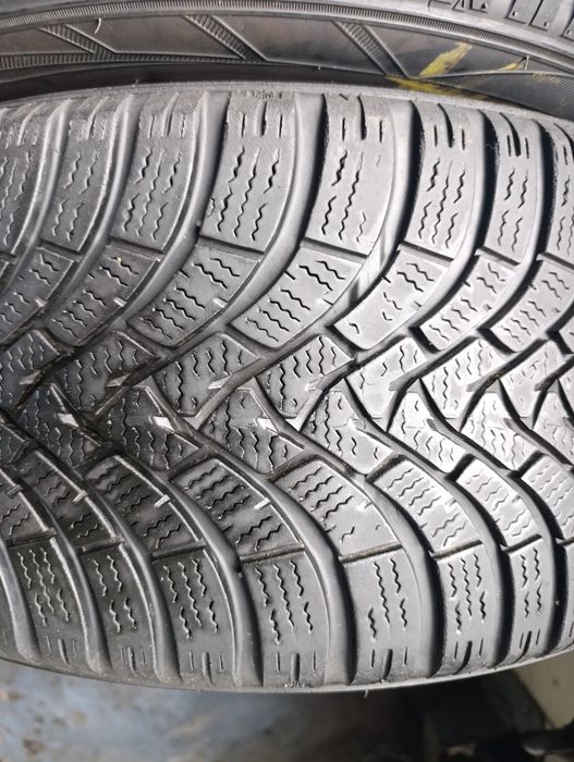Anvelope de iarnă 225 45 18 Falken