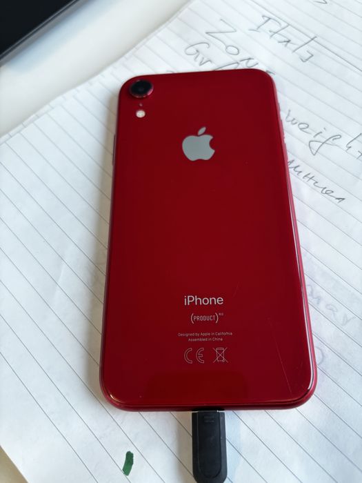 IPhone xr червен гръб