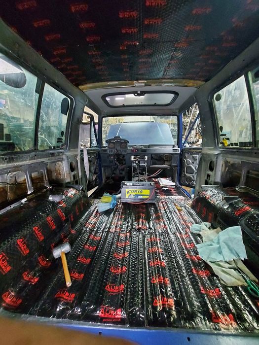 Vând mitsubishi pajero mk1