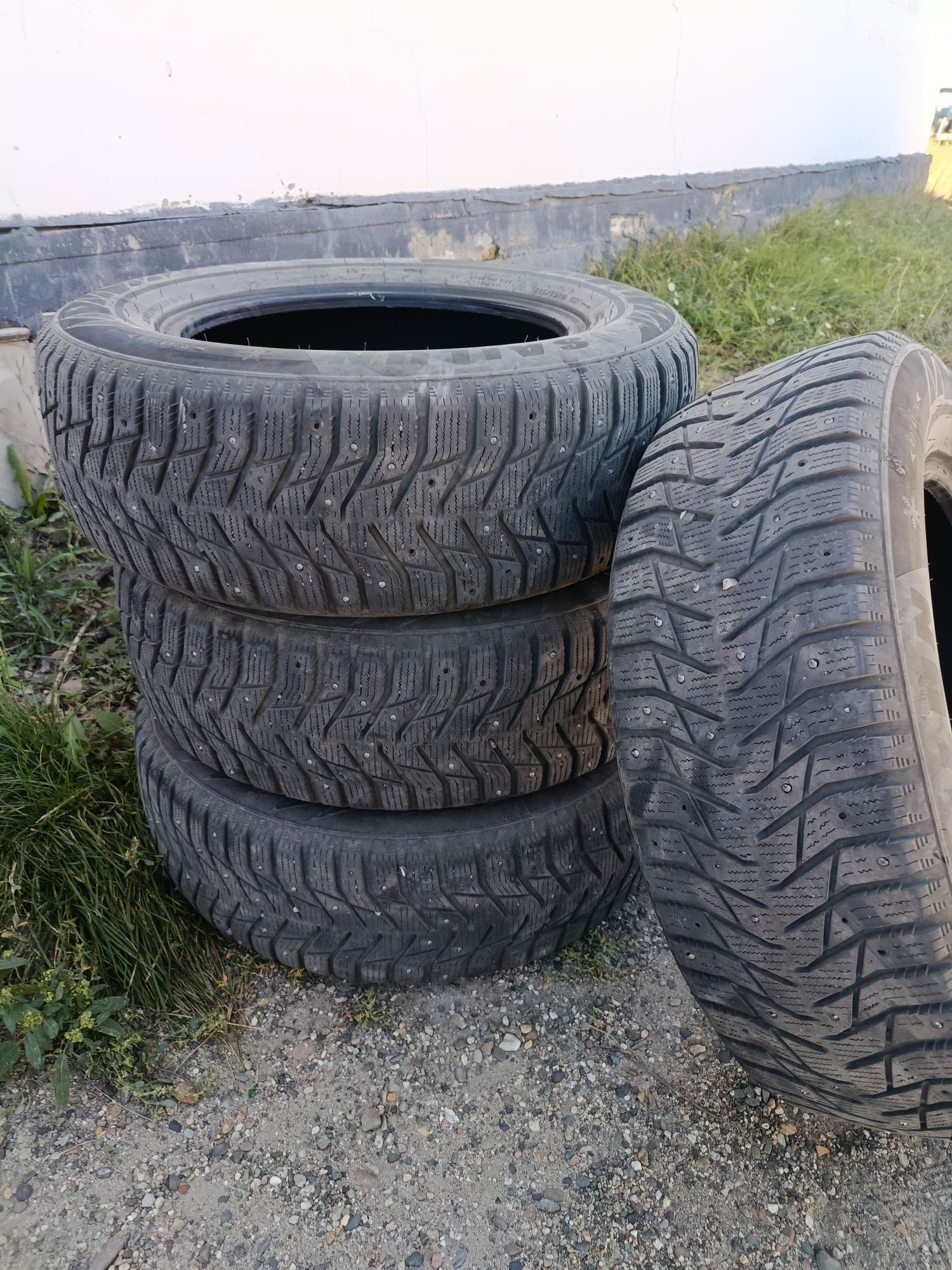 Продам зимние шины