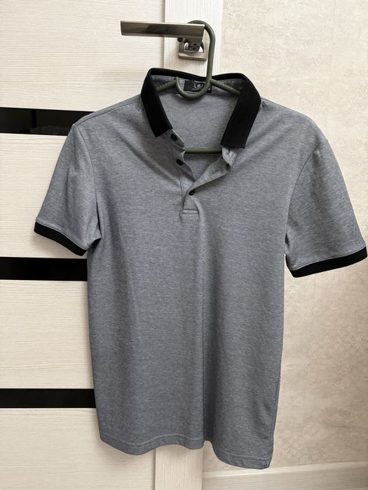 Мужской поло б/у в отличном состоянии