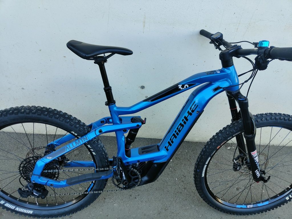 Bicicleta electrica full suspension 160 Bosch Cx 4