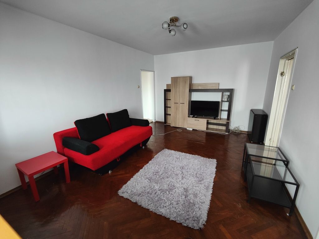 Închiriez apartament 2 cam 54mp, zona Hala Traian, central