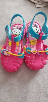 Sandale  Hello Kitty din cauciuc
