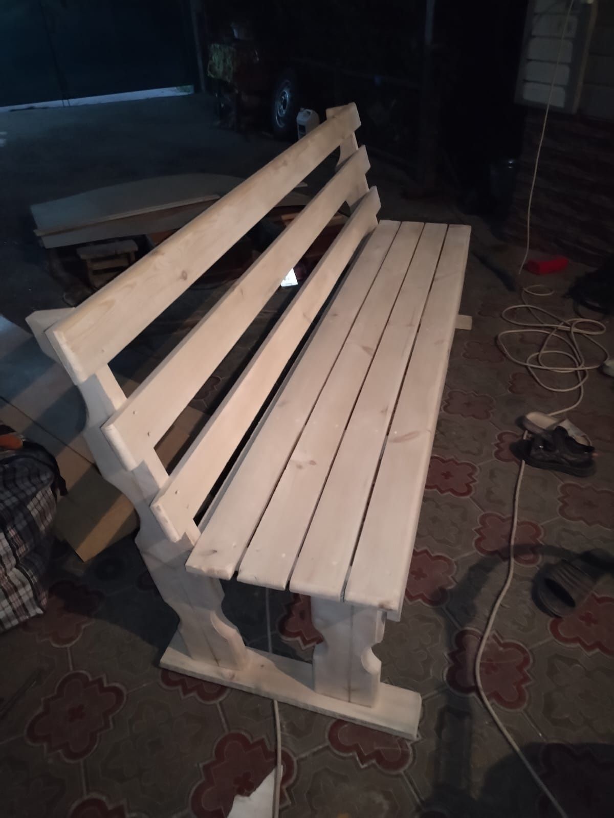 Скамейка из дерева