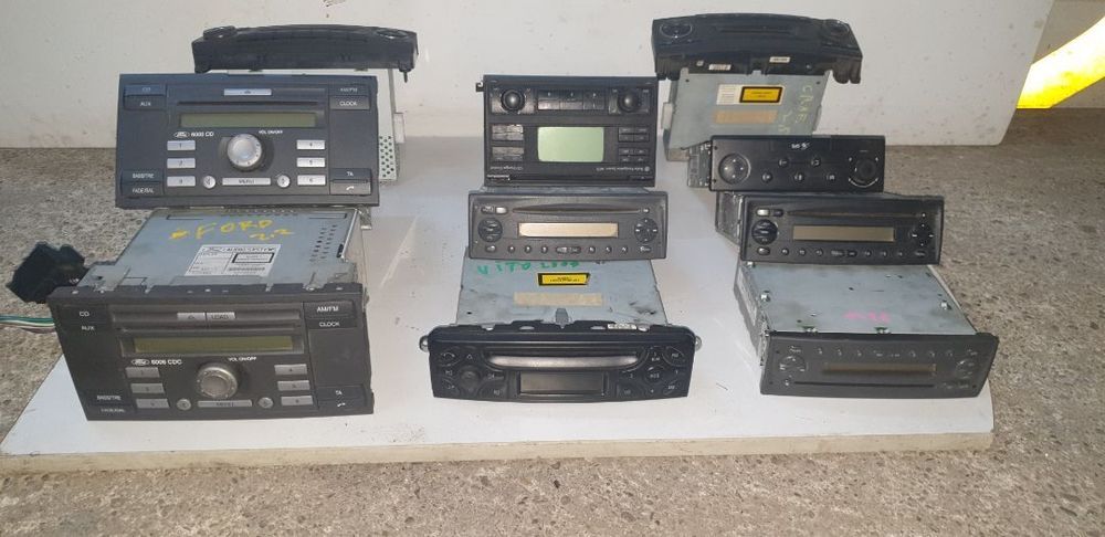 Radio casetofon / CD Player / USB pentru Dube