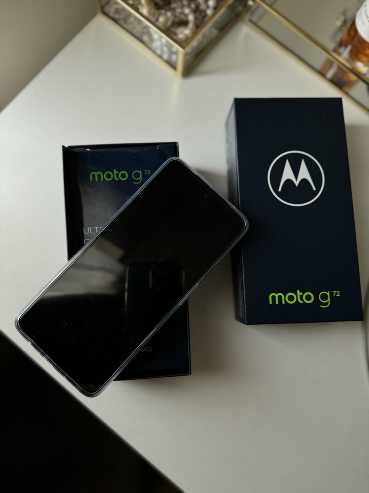 Смартфон Motorola Moto g72