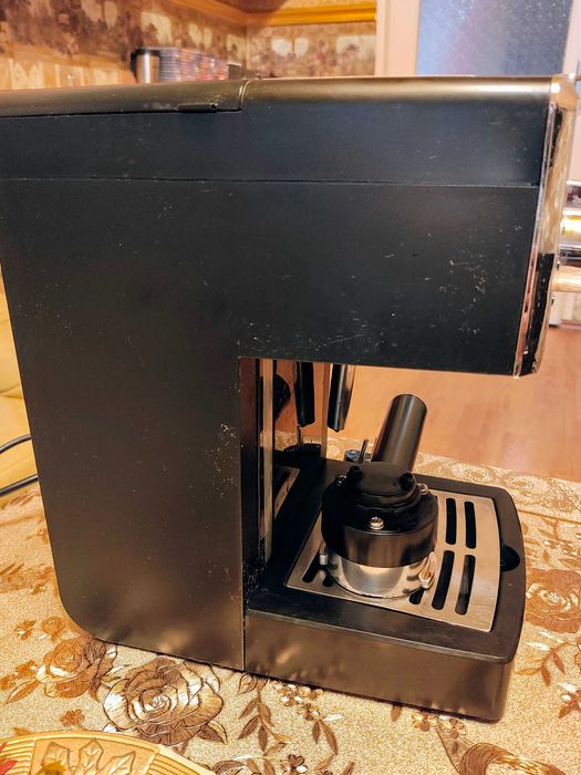 Кафе машина Saeco.