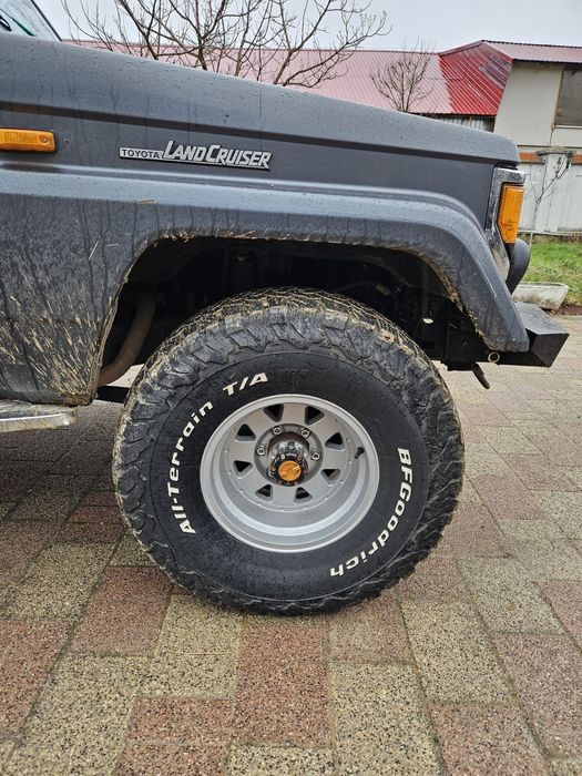 vand toyota land cruiser