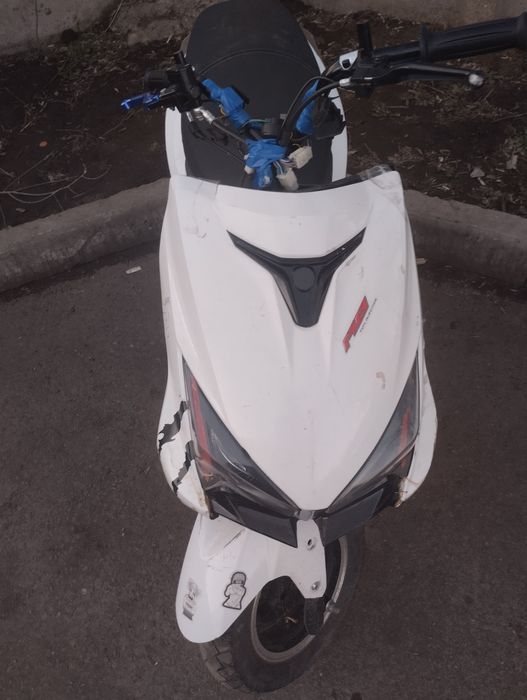 продам м8 про срочно