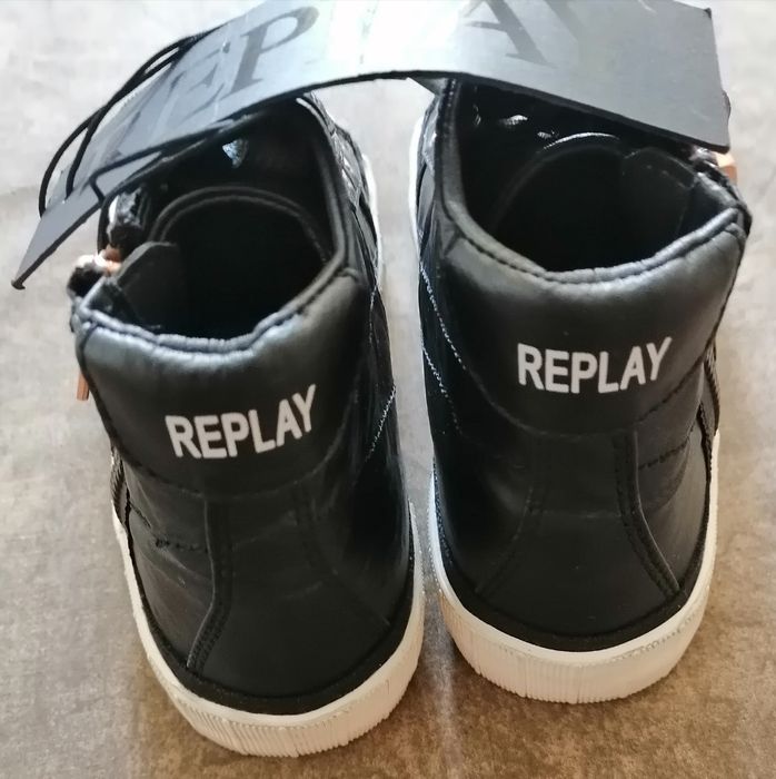 Replay детски боти