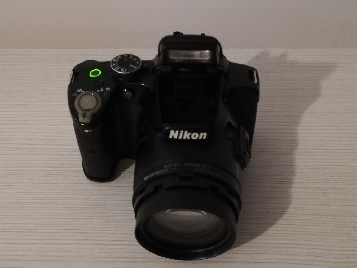 Nikon Coolpix P510 Zoom optic 42X, Funcțional dar cu câteva Defecte